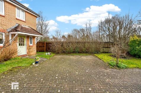 Cardiff, CF15 - property photo