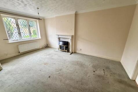 Bramleys Estate Agents - The Coppice - Mirfield (8