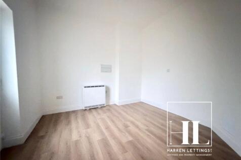 Broadgate, Beeston, Nottingham, NG9 photo 3
