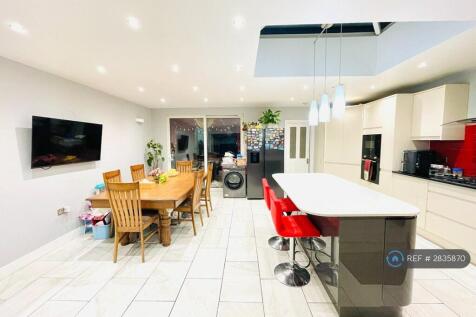 Open Kitchen/Dining 6.0x6.0m (19'7"X19'7")