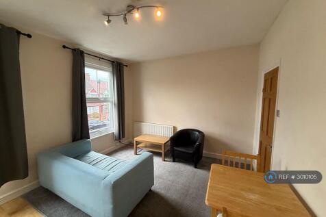 Living Room/ Kitchen