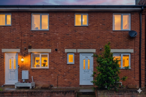 Book online or call to view this stunning tardis n