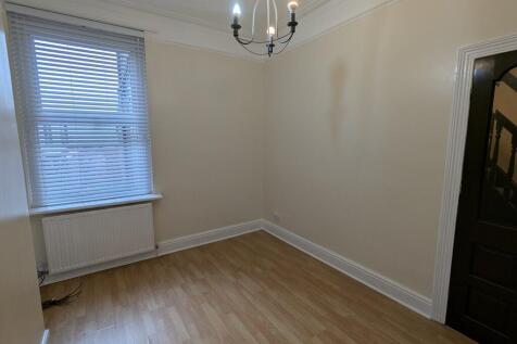 PXL_20251003_1105...