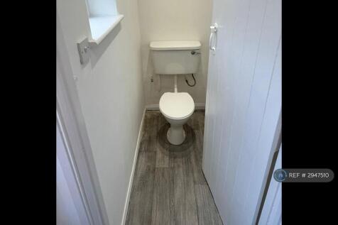 Bedford Avenue, Stafford, ST16 photo 5