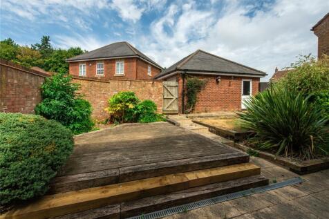 Garwood Crescent, Grange Farm, Milton Keynes, Buckinghamshire, MK8 photo 4