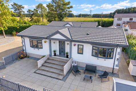 38 Burnbank Park Blairgowrie-1.jpg