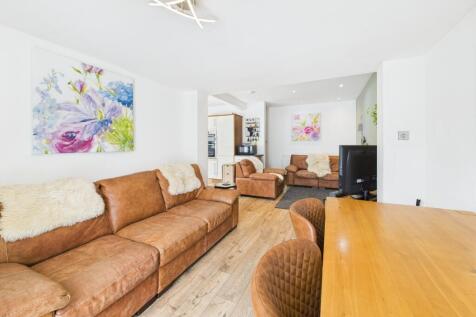 Open Plan Living/Kitchen