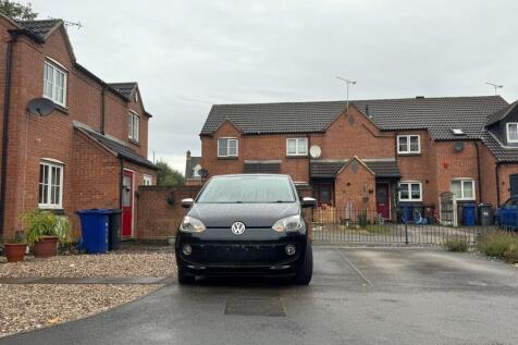  Parking for 2 vehicles