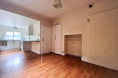 Flat B
