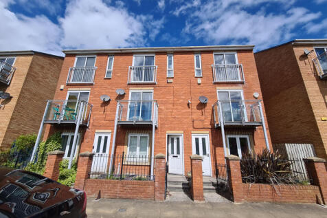4 bedroom Town House for Rent