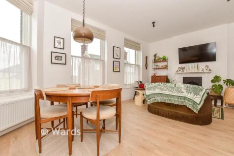 Kitchen/ Living Area