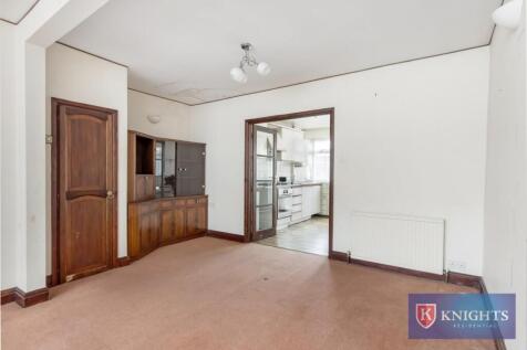 2 bed, 1 bath House in london - Photo 4