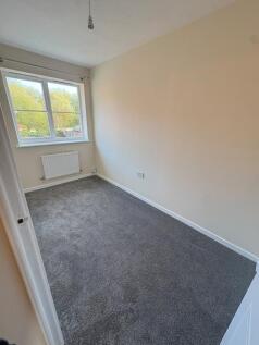 Bullfinch Road, Nottingham, NG6 photo 4