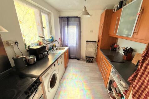 Kitchen photo.jpg
