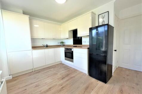 New Park Way, Farsley photo 3