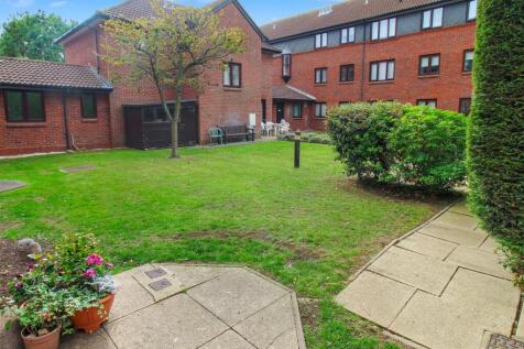 Communal Garden.jpg