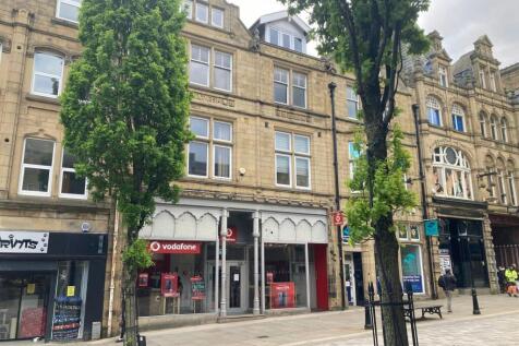 Commercial Property to rent Image 2