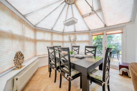 1384298-8-6926de1...