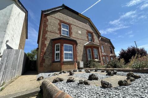 2 BED SEMI DET HOUSE