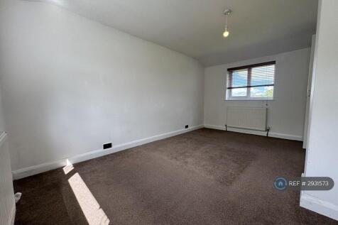 Biscop Crescent, Newton Aycliffe, DL5 photo 3