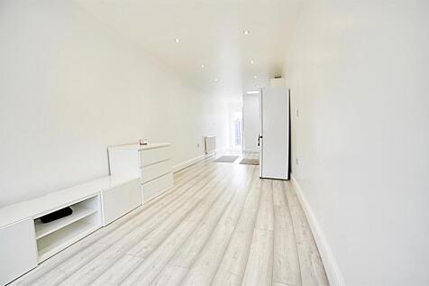 Annexe, Church Road (4).jpg
