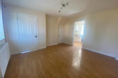 Moulton Close, Shepton Mallet photo 4