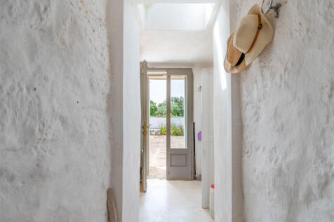 0022238-019_trullo_sessana_for_sale_ostuni_puglia_ital