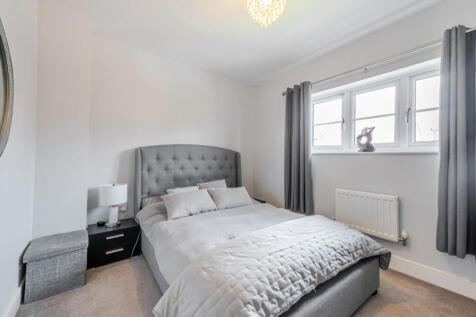 1328016-2-6895dfb...