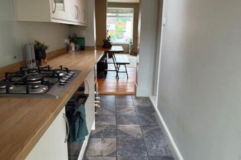 51 Church Road North Ferriby, HU14 4AA photo 4