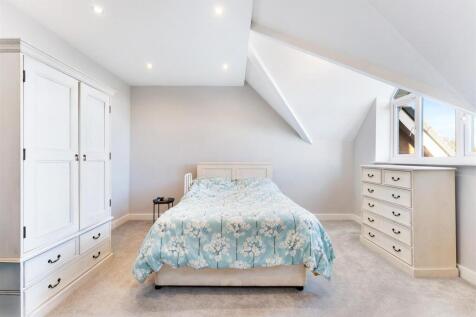 6 Lark Hill Court-14.jpg