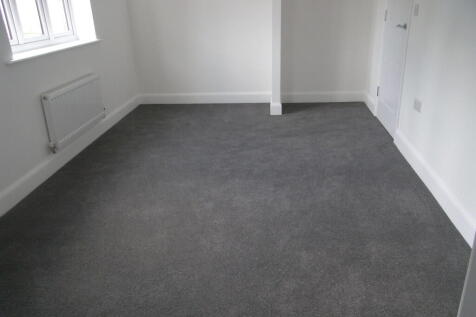 Flaxton Court, Bradford photo 4