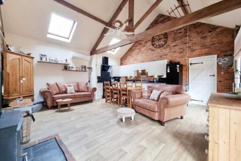 Open Living Area: