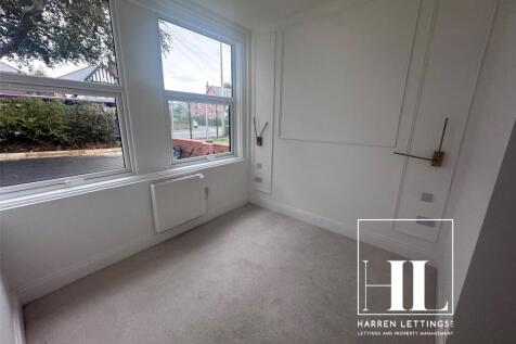 Broadgate, Beeston, Nottingham, NG9 photo 5