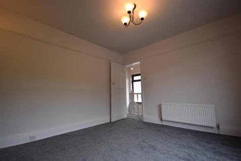 Park Drive, Pye Nest photo 3