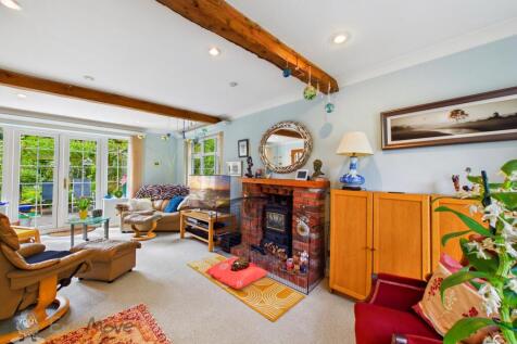 Living Room c