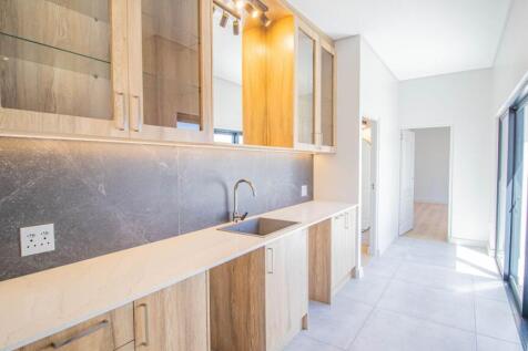 Practical prep station and storage