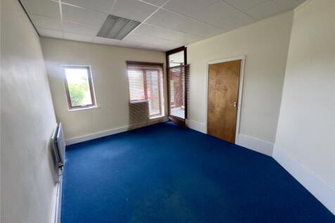 Office to rent Image 3