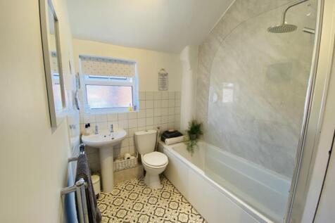 Bathroom_lge