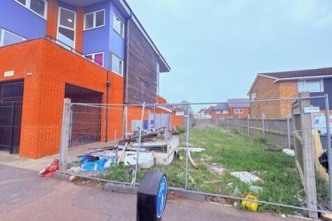 land newington centre2.jpg