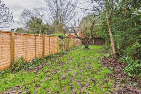 CAM02545G0-PR0560-STILL012