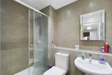 CAM01909G0-PR0088-STILL003