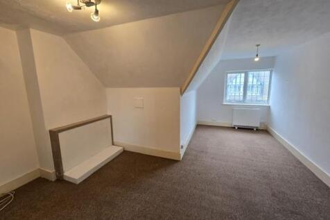 Photo 3 - Lounge - SFF, 47B Aldwick Road.jpg