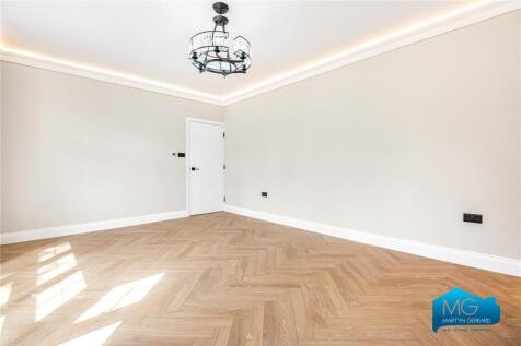 Beech Walk, London, NW7 photo 4