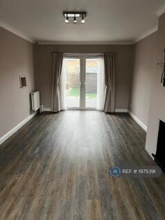 Lavender Rise, West Drayton, UB7 photo 3
