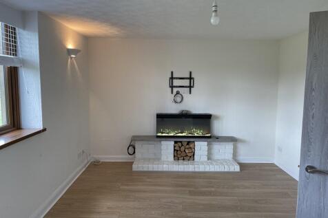 Dewhirst Road, Syke, OL12 0AG photo 5