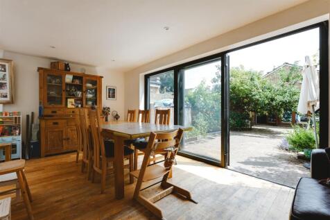 Mildenhall Road-35.jpg