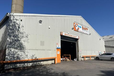 Light Industrial to rent Image 4