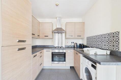 CAM01932G0-PR1122-STILL001.jpg