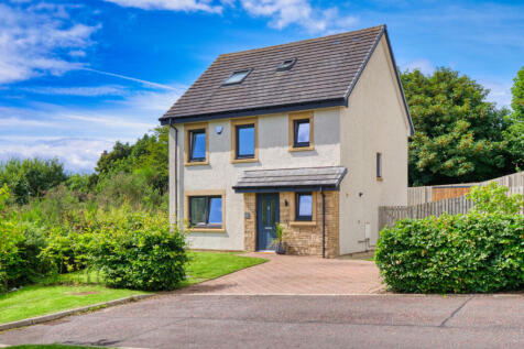 4 Bedroom Detached Townhouse