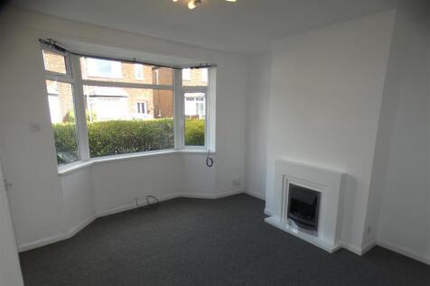 47 Devonshire Drive-Living room.JPG